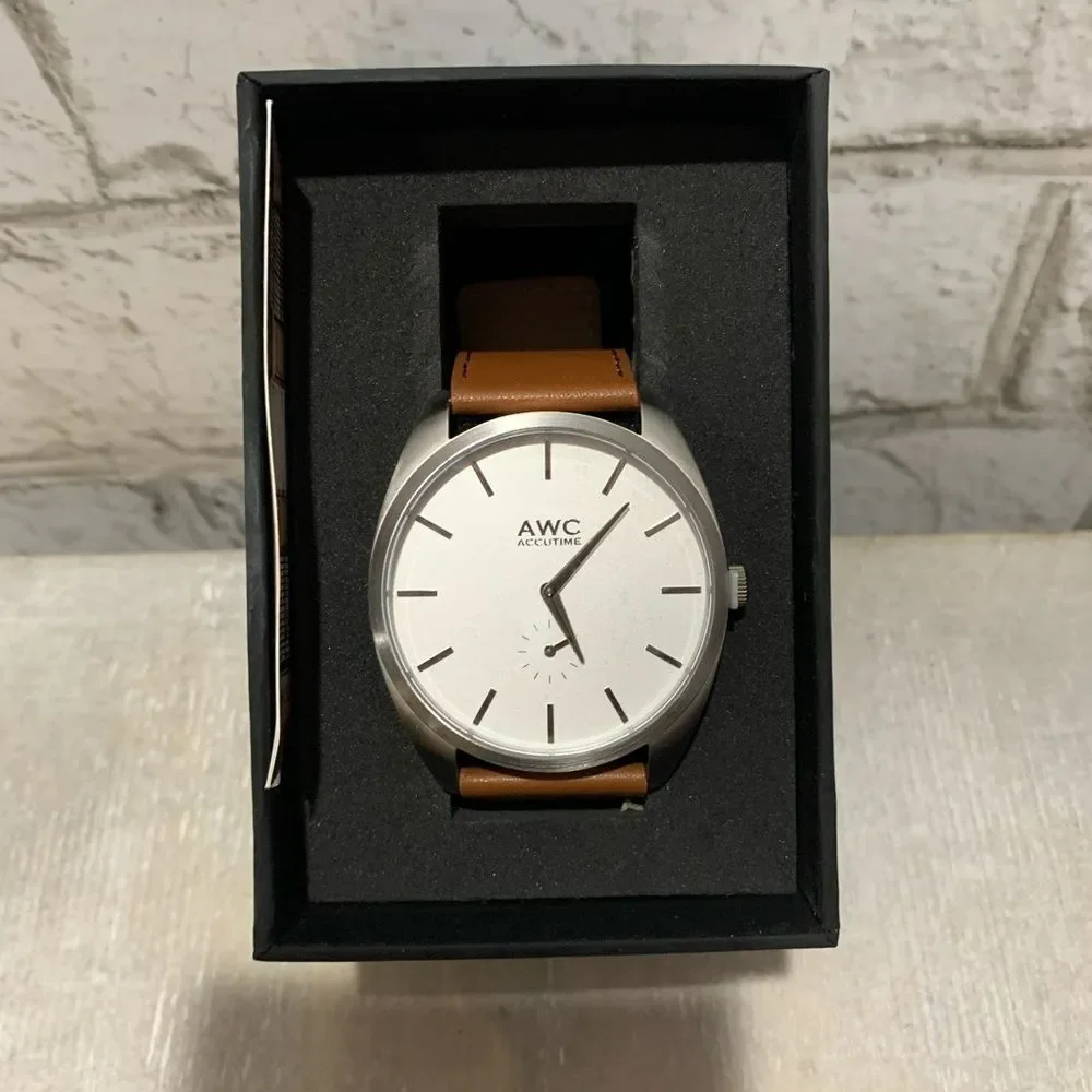 𝅺Accutime Leather Strap Watch NIB